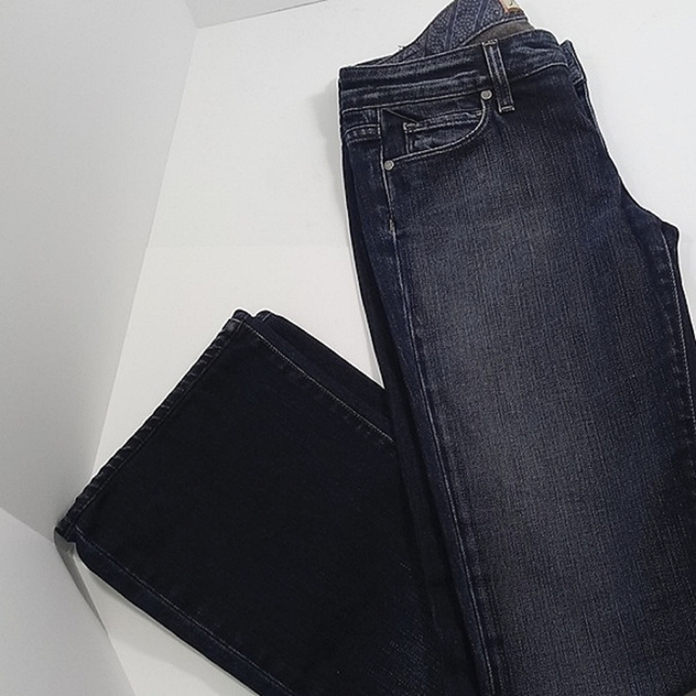 Paige low rise bootcut premium denim jeans sz26